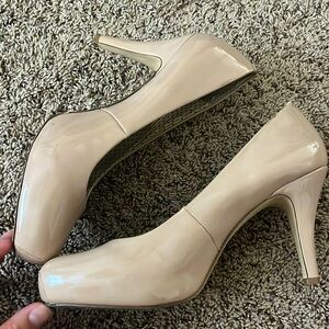 madden girl nude size 9.5 heels